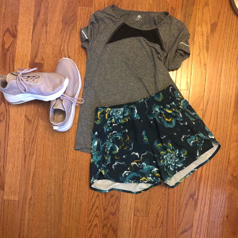 Running shorts